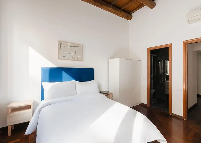 Sonder By Marriott Bonvoy Piazza Venezia 3*